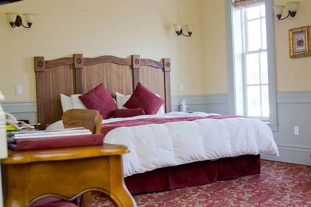 Windsor Hotel & Restaurant