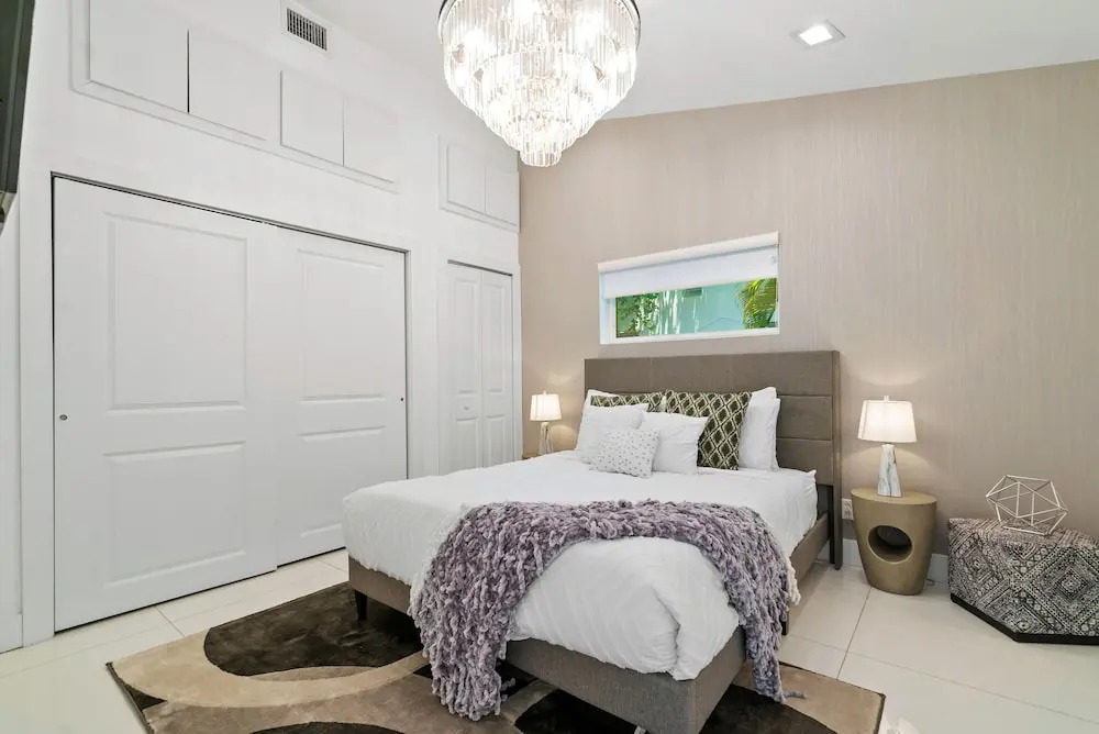 Wonderful 5BR House At Brickell Miami