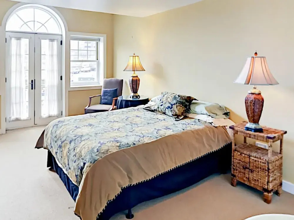 37 Hiawassee Condo Unit E302 1 Bedroom 1 Bathroom Condo