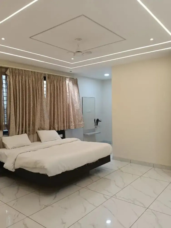 Hotel Aashiyana