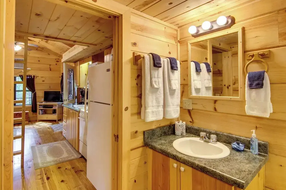 Hendersonville Cabin Near Hiking & Waterfalls!