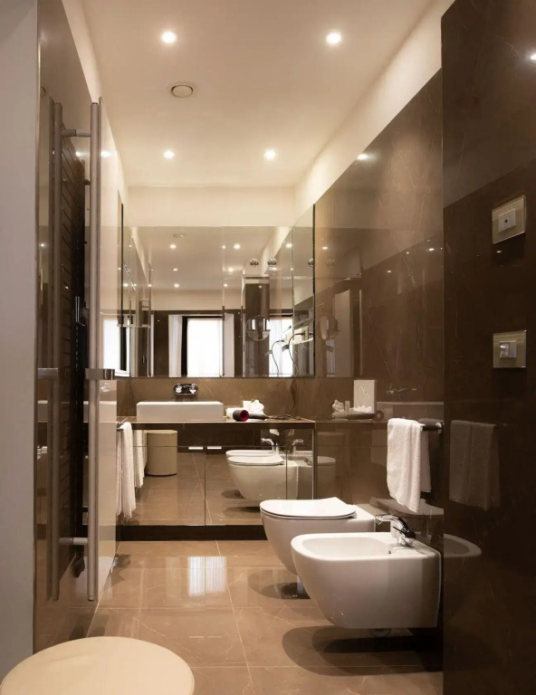 Eight Venezia