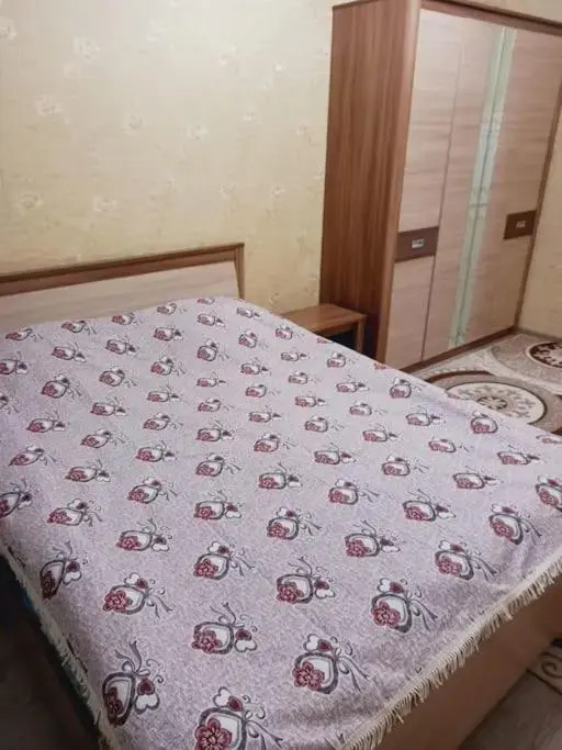 Чистая уютная квартира в доме комфорт класса 108