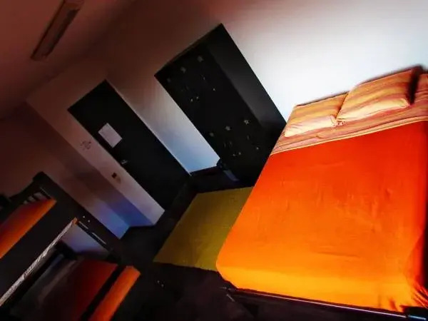 Cirque Hostel