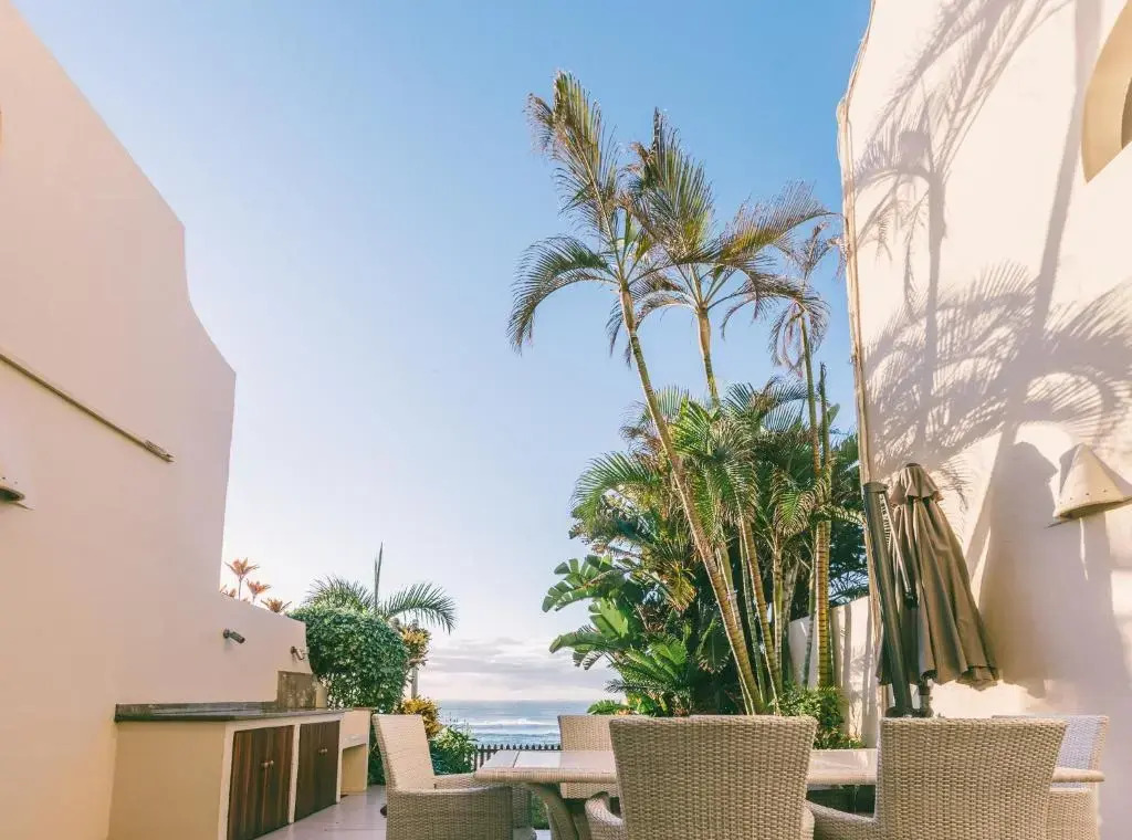 Bronze Beach Villa