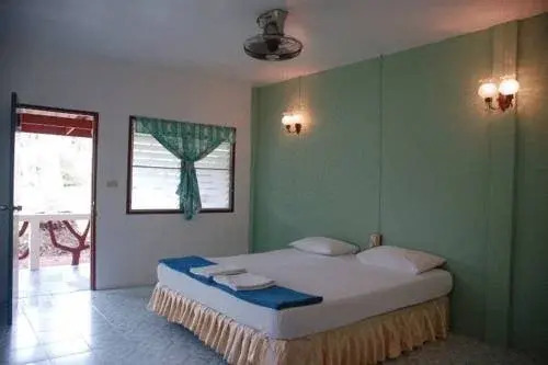 Poda Island Resort