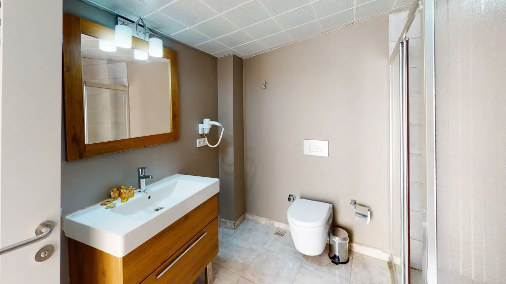 Отель The Wolf Hotel Karakoy