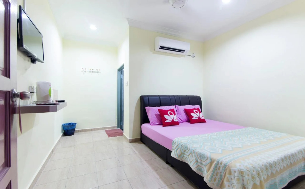 Kampung Guest House