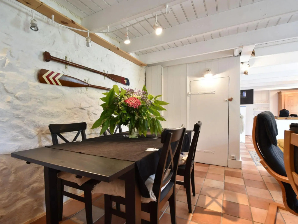 House full of charm with garden,10min from the Pointe du Raz