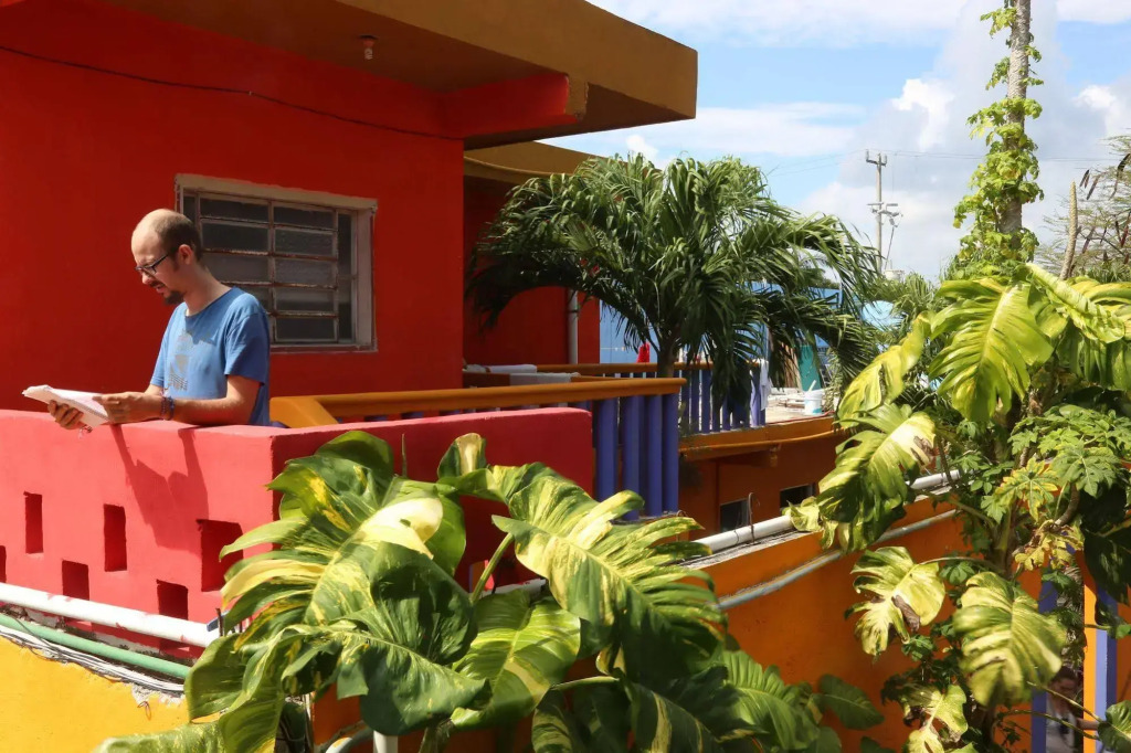 Weary Traveler Hostel