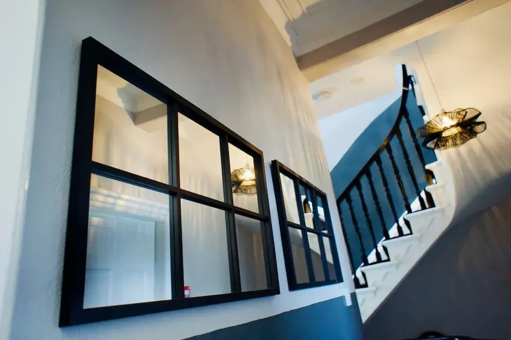 Boutique Apartment - Sleeps 6 & Free Parking