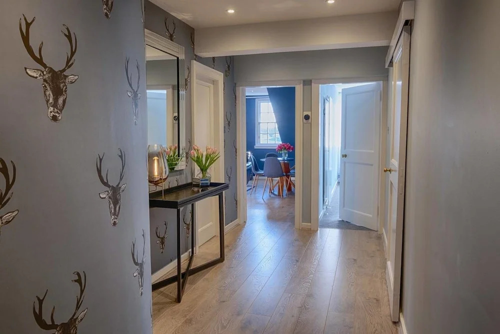 Heart of the Old Town 2 Bedroom Luxury Apartment