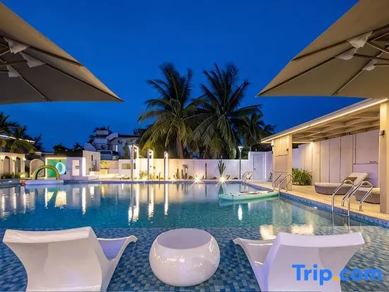 Sanya Haishi Pool Design Homestay (West Island Tourist Scenic Area)