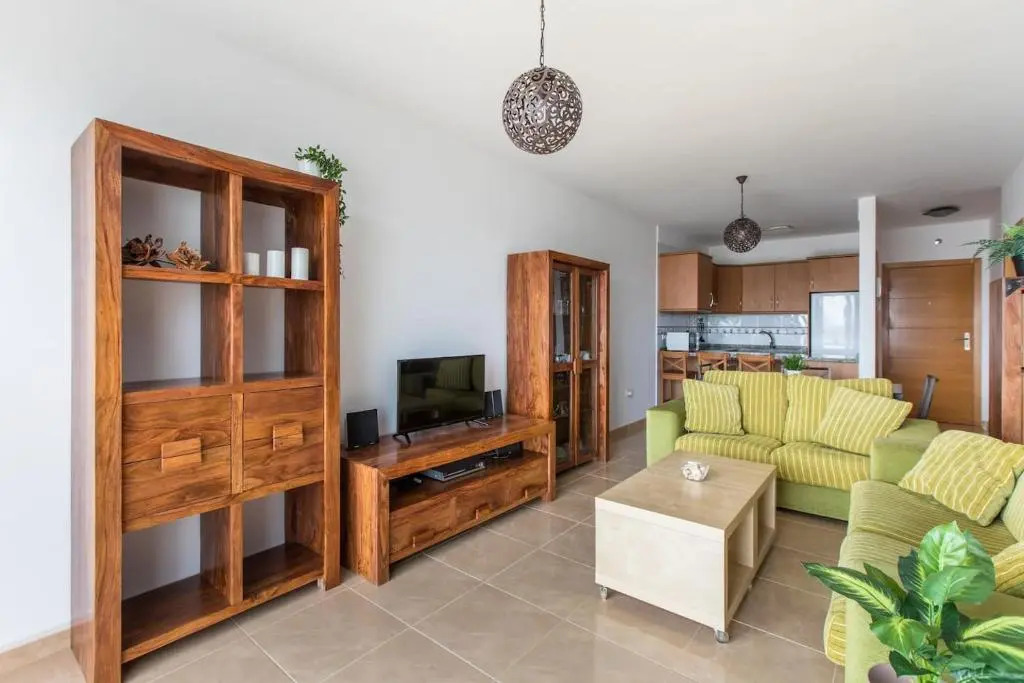 El Mirador: sea views from the shore