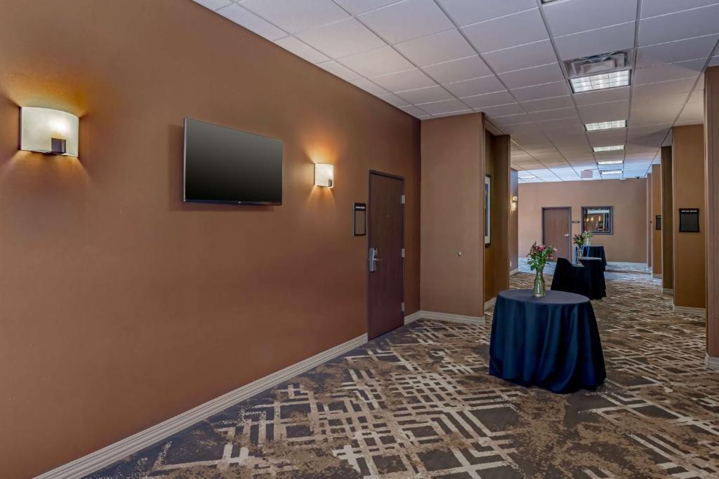 Best Western Premier Bryan College Station