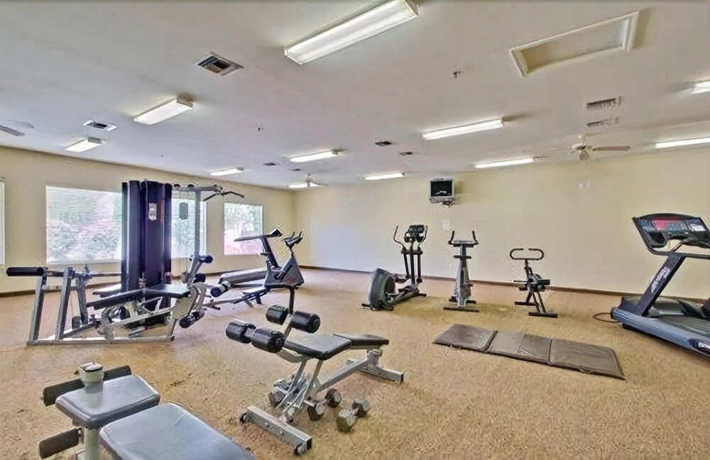 Devonshire #3032 - 2 Br condo by RedAwning