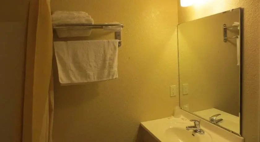 Wayne Motel
