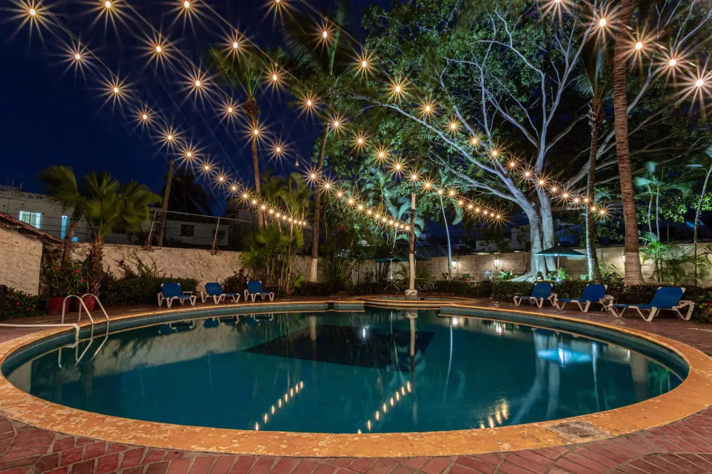 Hotel Suites del Sol