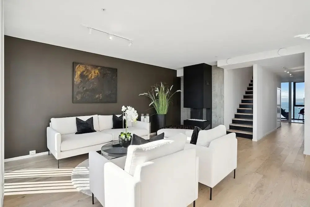 TotalApartments Northern Lights Penthouse
