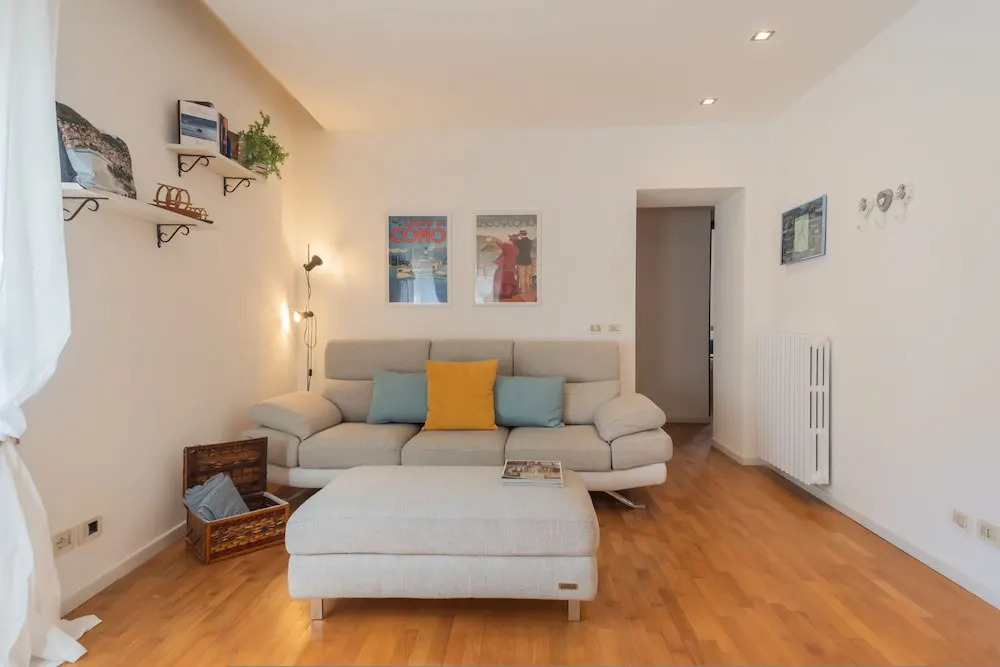 Shades Of Como With Private Terrace by Rent all Como