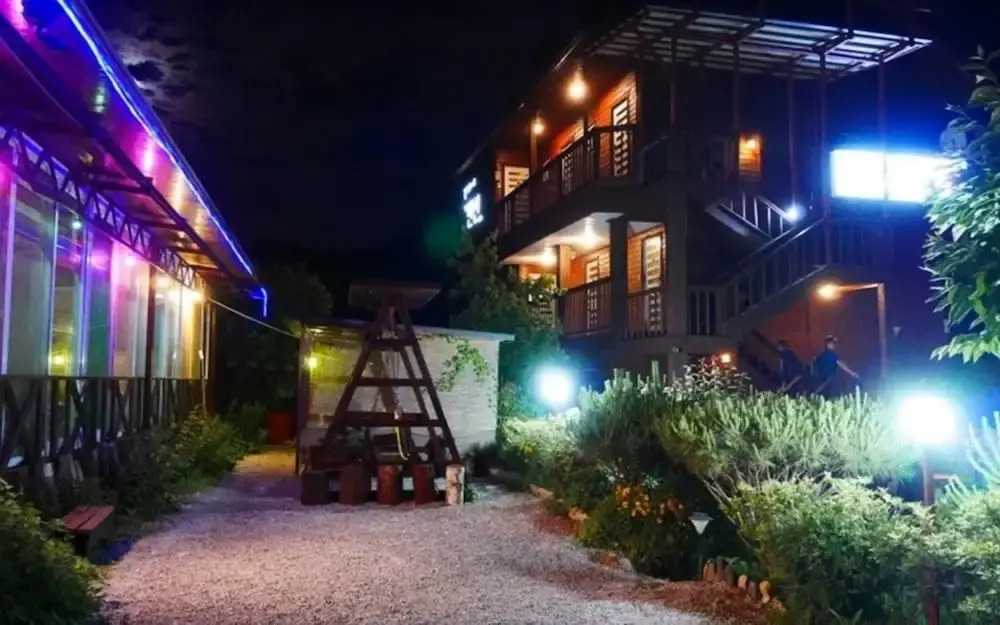 Yeongwol Riverside White House Pension