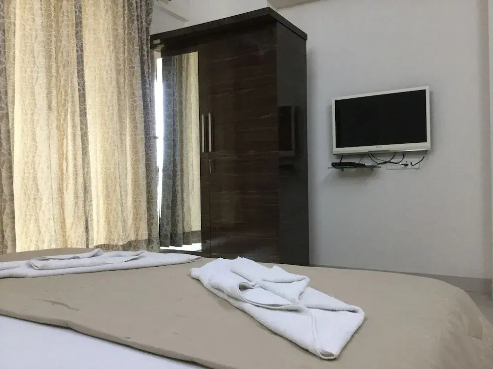 Arista Service Apartments Ghansoli
