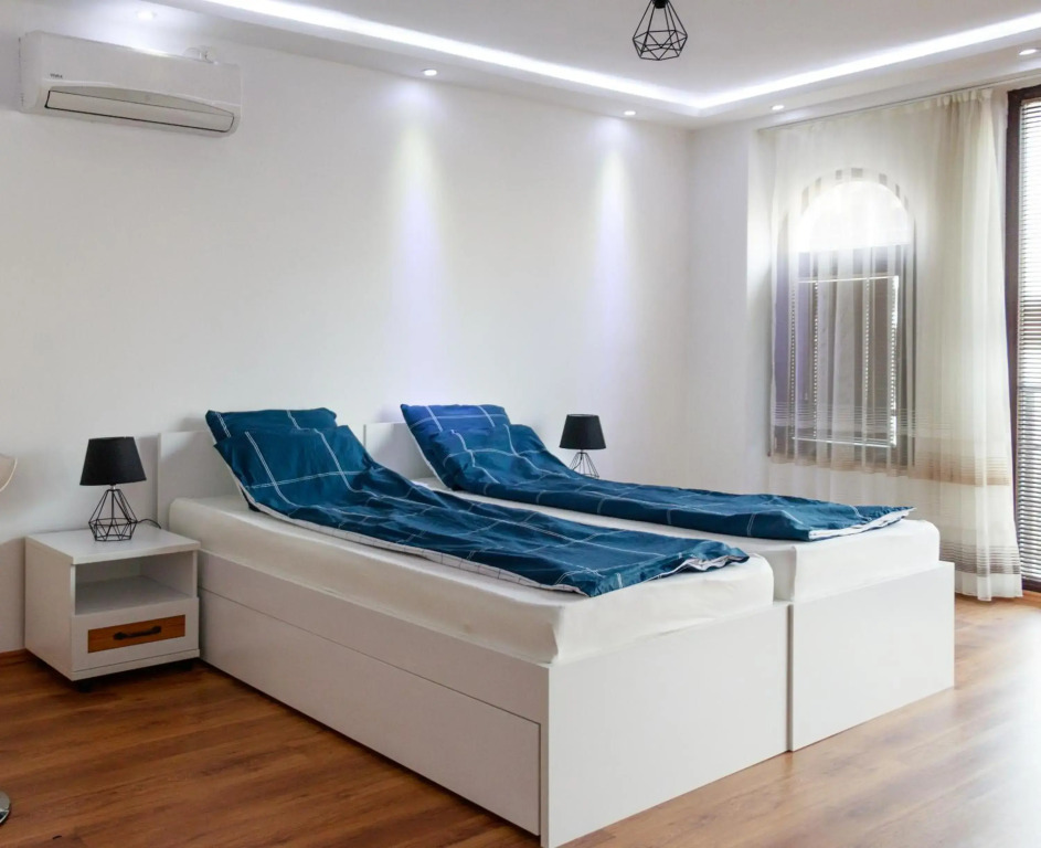 Anas Apartments