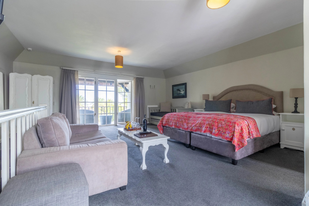 Whale Rock Luxury Lodge
