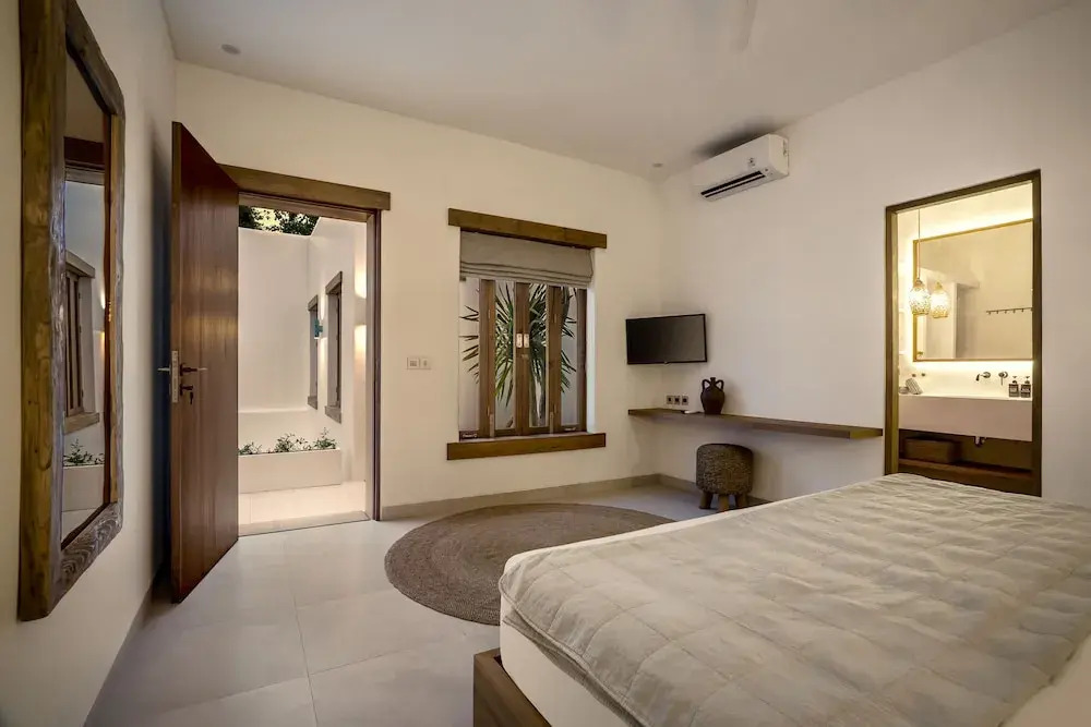Villa Oasi 1 by Alfred in Bali - Brand New Tropical Luxury 3 BR Bingin Beach