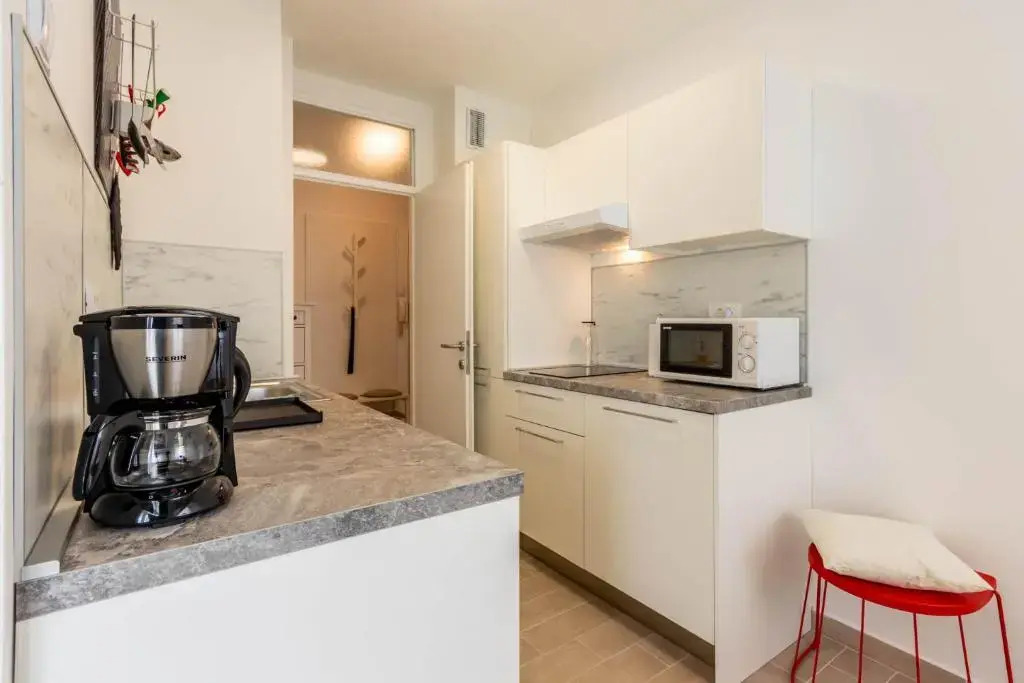 Hendrix Bridge Apartment 2