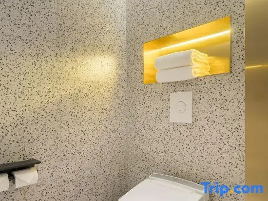 Shanghai Wujiaochang Jincheng Hotels