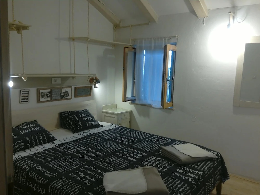 Apartments Ivas