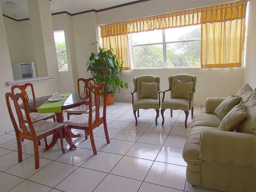 Hotel Villa Serena San Benito