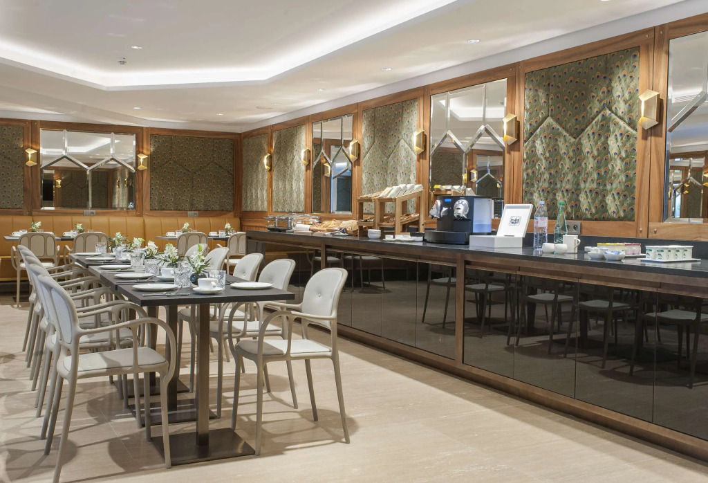 Hotel Eiffel Blomet