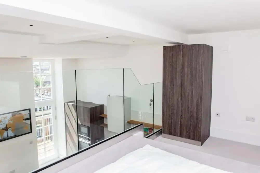 1 Bed Mezzanine-City Views & Great Location