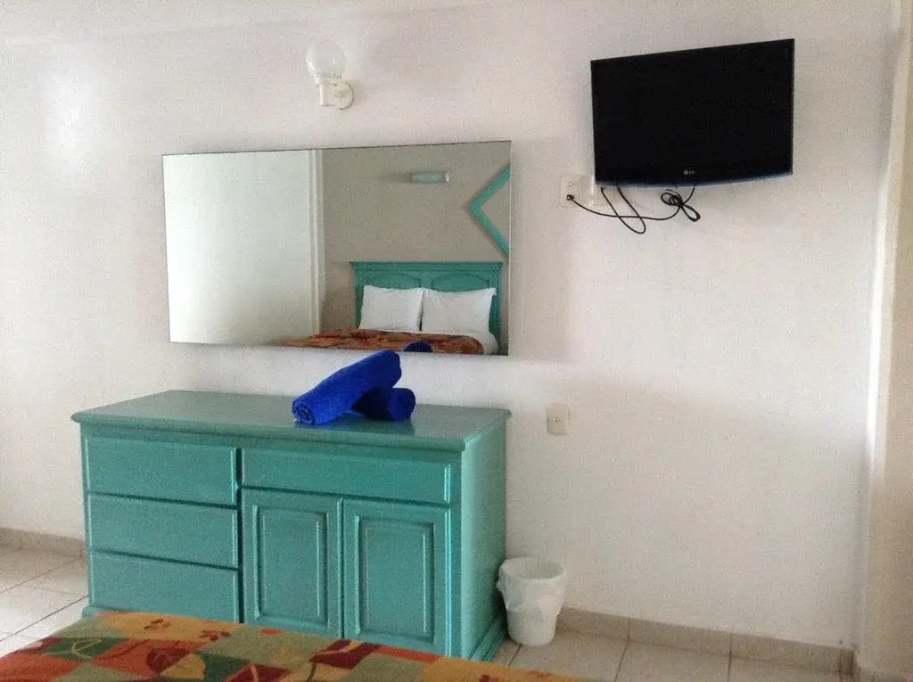 Torreblanca Beach Hotel and Suites Guayabitos - Desayuno y Comida Incluido