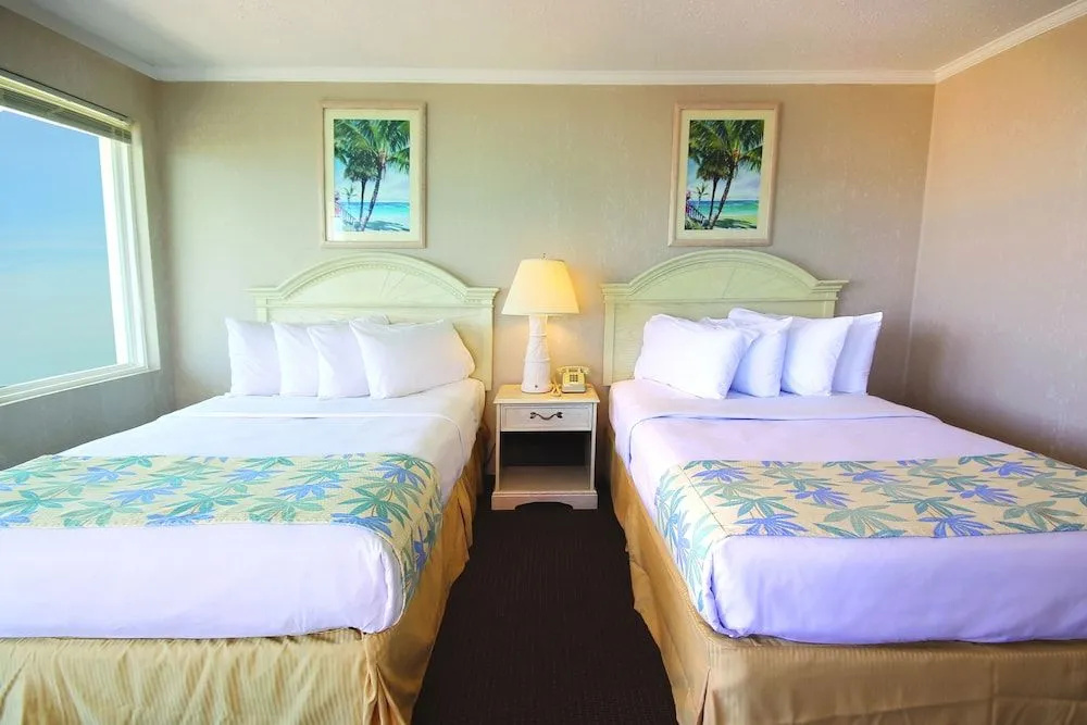 Seabonay Oceanfront Motel