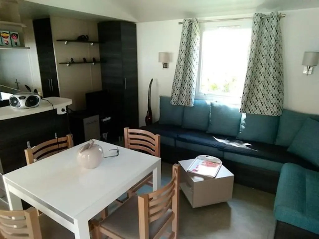 Bungalow de 3 chambres a Vias a 800 m de la plage avec piscine partagee spa et terrasse amenagee