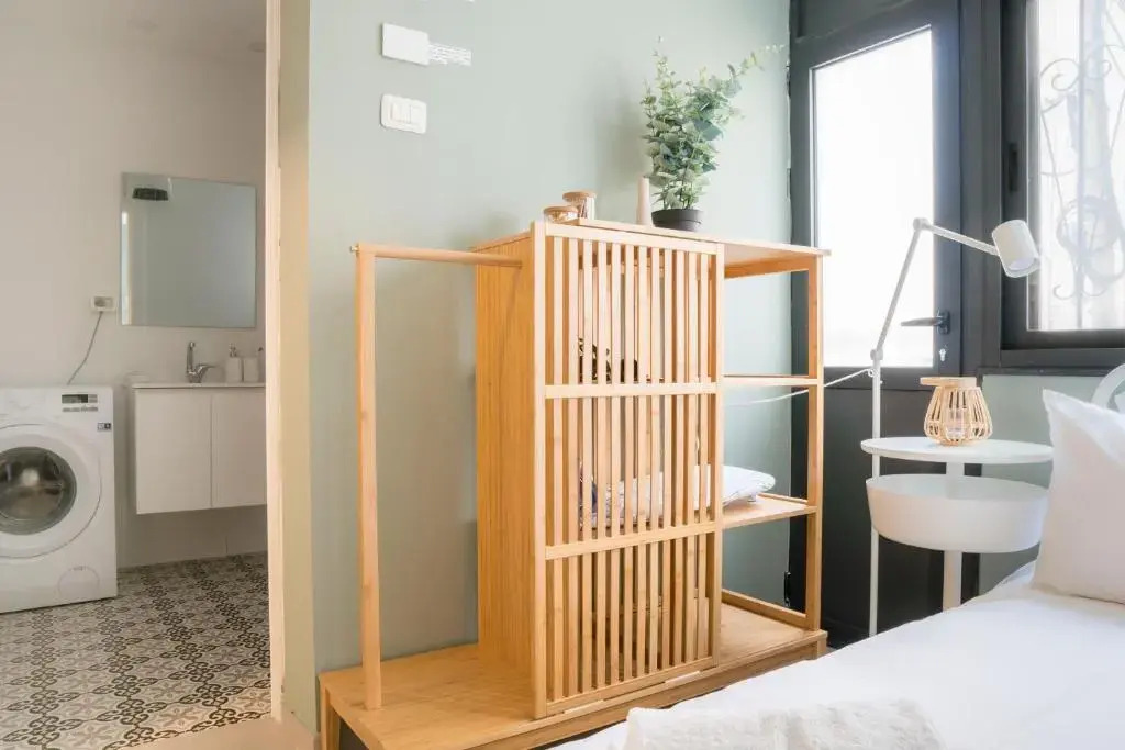 Jerusalem market apartment