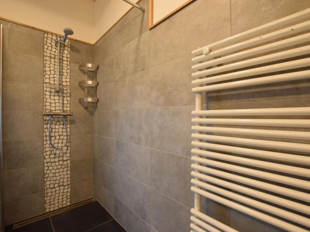 Grandeur Villa with Sauna & Hot Tub in Durbuy