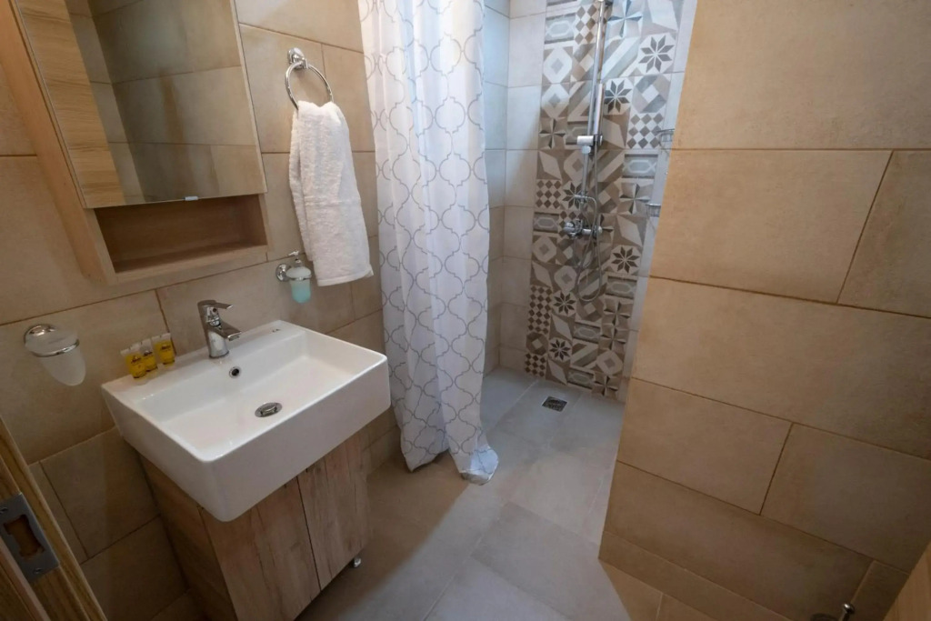 Ririka Athens Homes - Boutique Apartments in Historic Psyrri near Monastiraki Metro