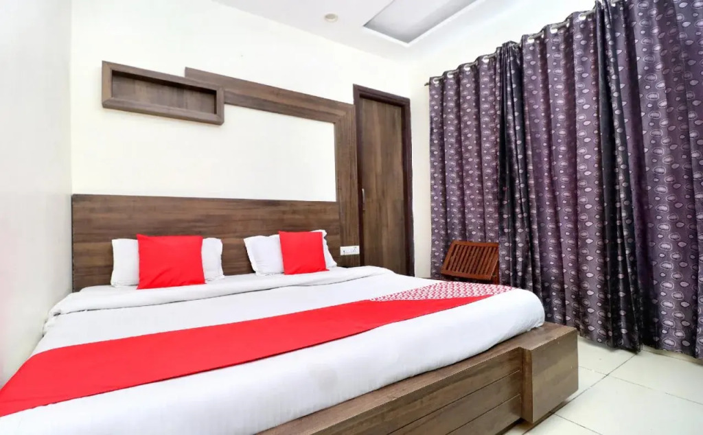 Hotel BS Residency