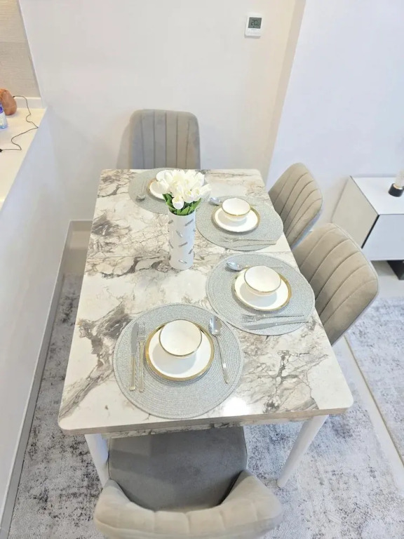 Luxury Boulevard 2Bhk