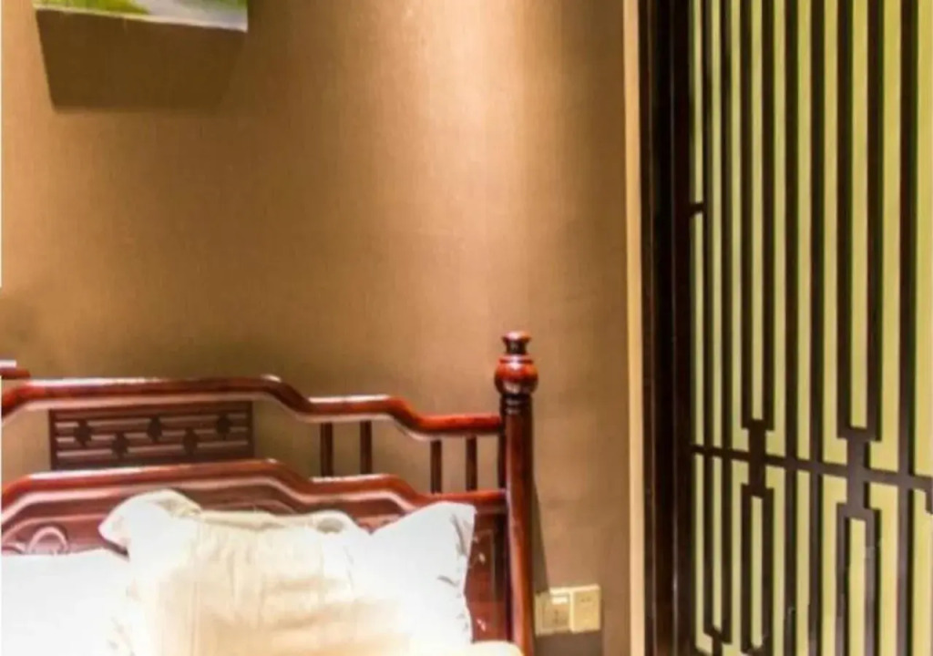 Huiteng Business Hotel