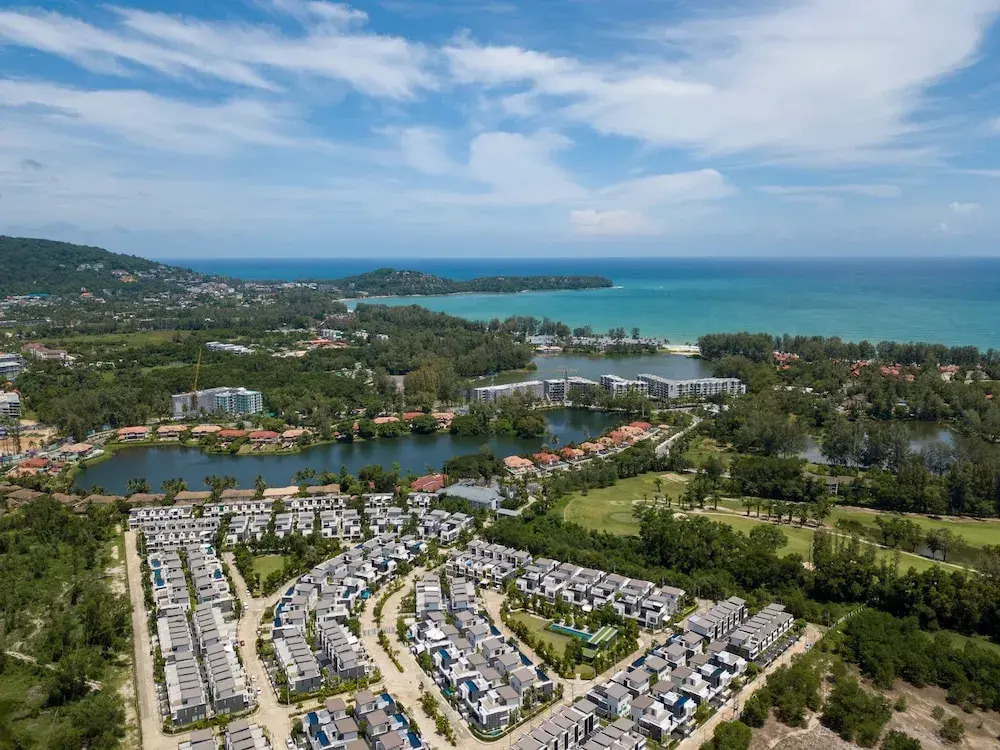 3bdr townhouse 800m from Bangtao beach