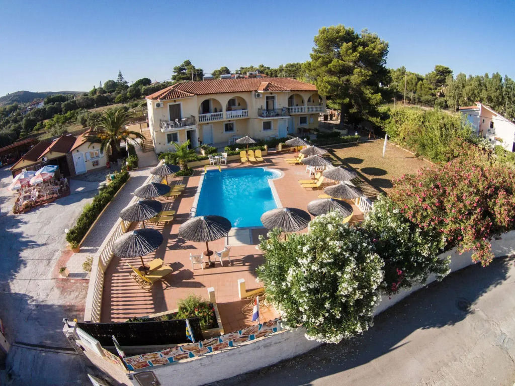 Aloni Studios and Apartments