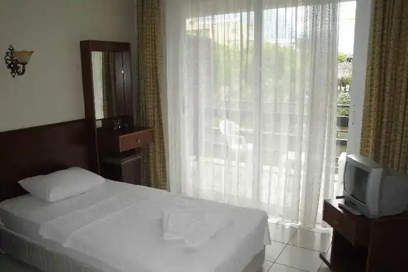 Feronia Hills Hotel