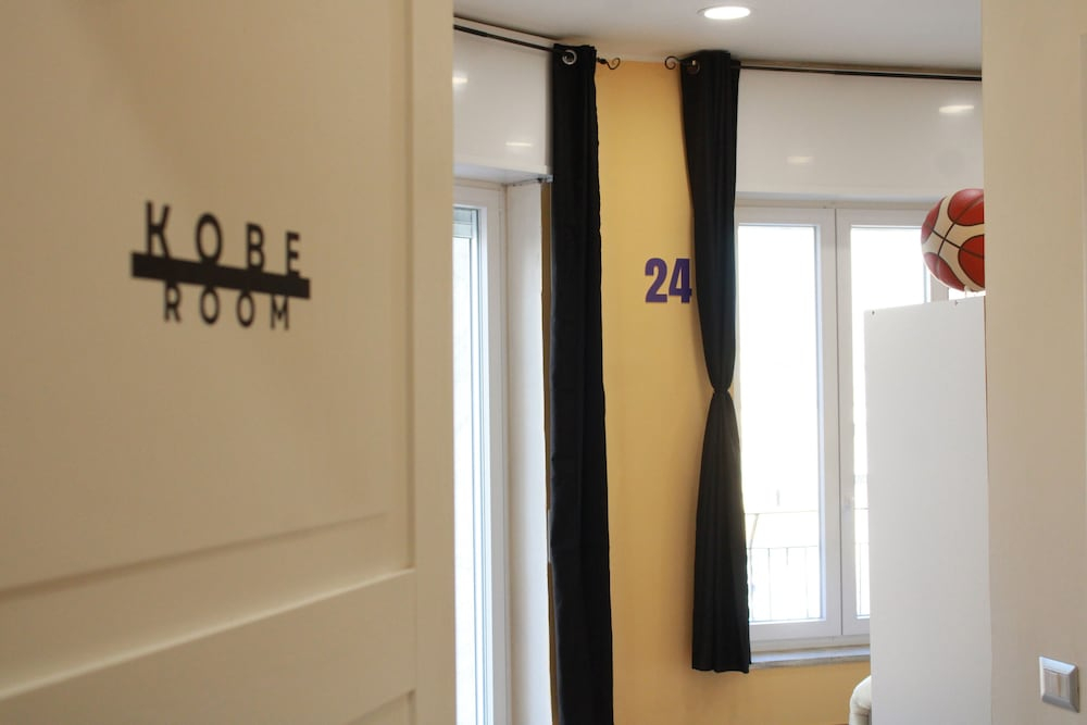Zero18 - Pompei Rooms