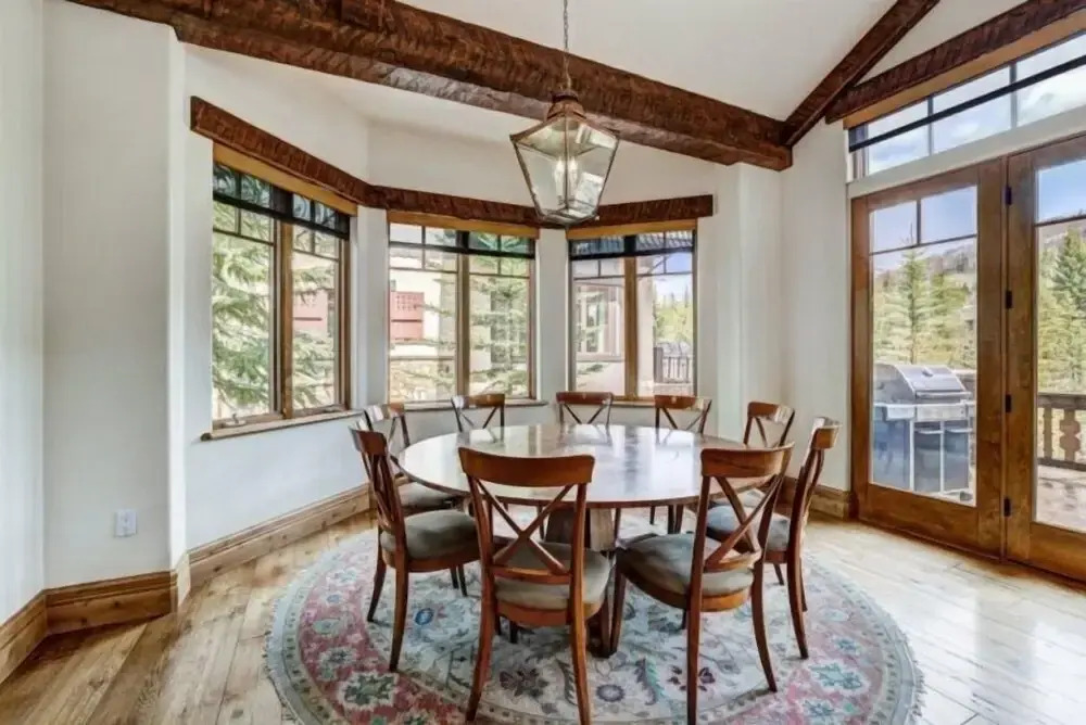 5 Bedroom Luxury Townhome In Lionshead Village