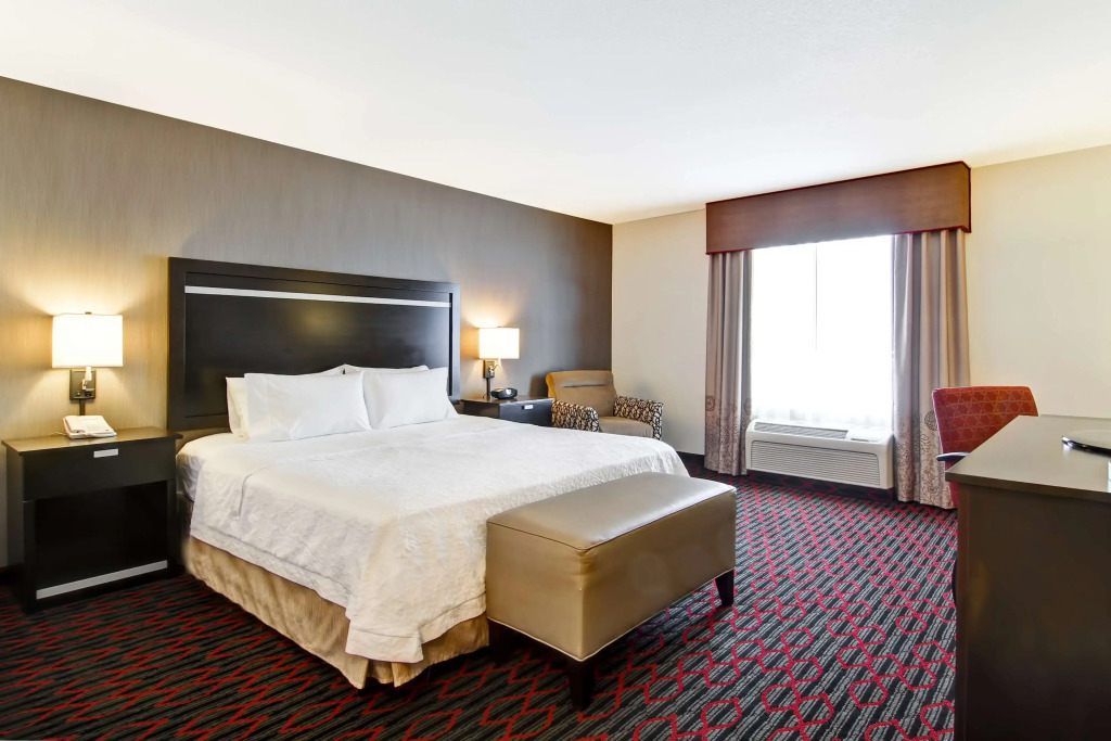 Hampton Inn & Suites Red Deer
